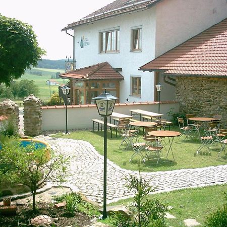 Landhotel Waldesruh 푸어트 임 발트 외부 사진