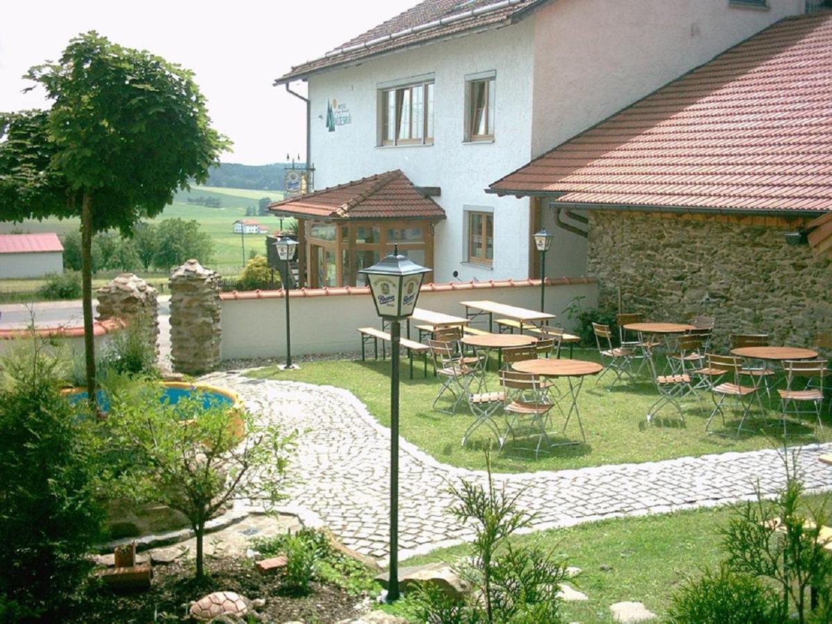 Landhotel Waldesruh 푸어트 임 발트 외부 사진