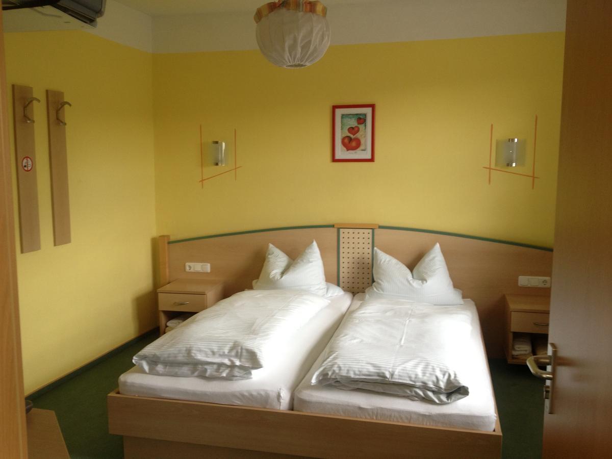 Landhotel Waldesruh 푸어트 임 발트 외부 사진